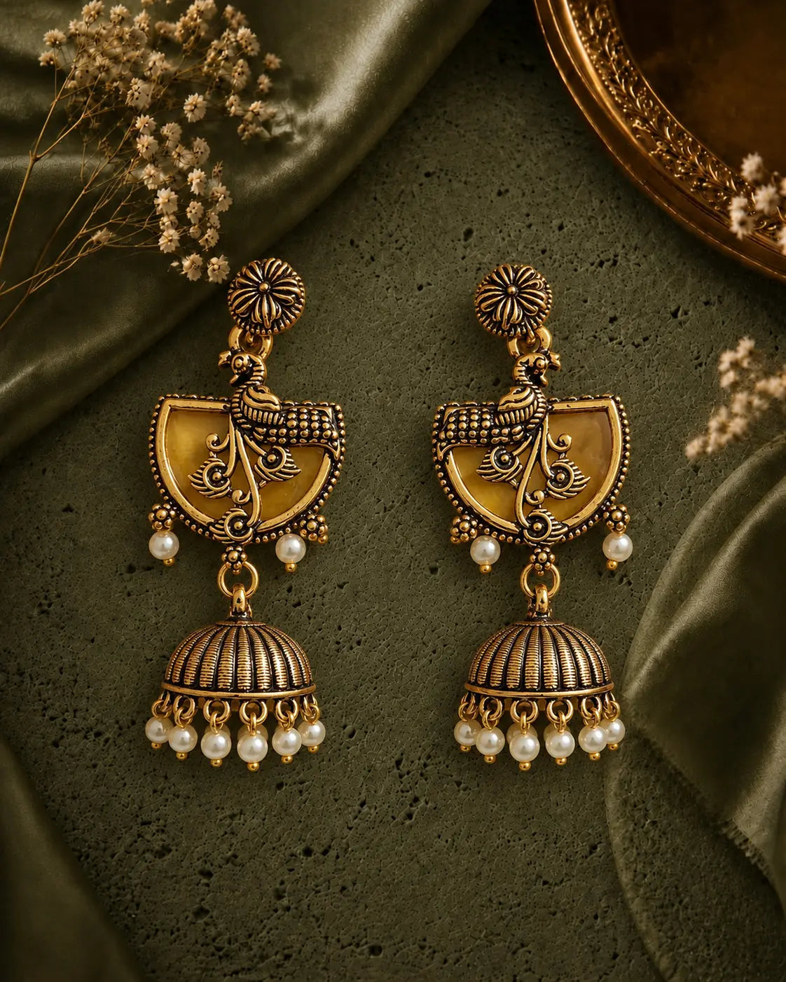 Noor Ear Rings
