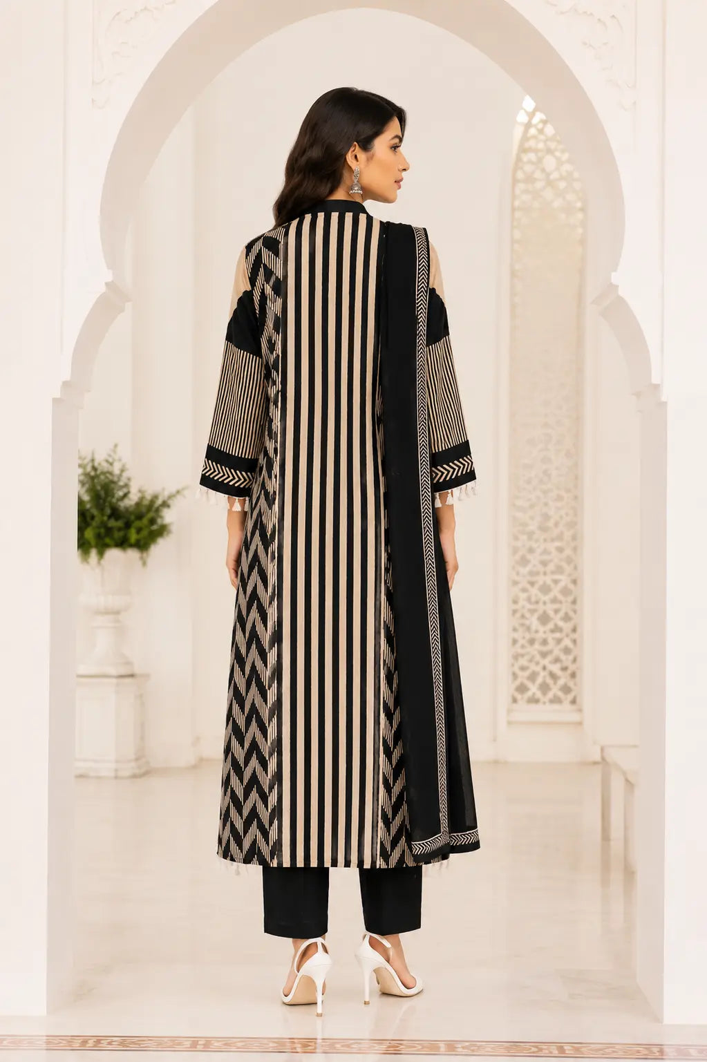 Noir Tassel Kurti