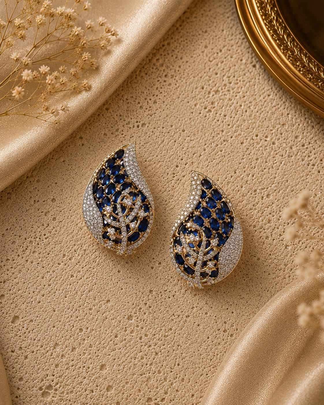 Sapphire leaf stud