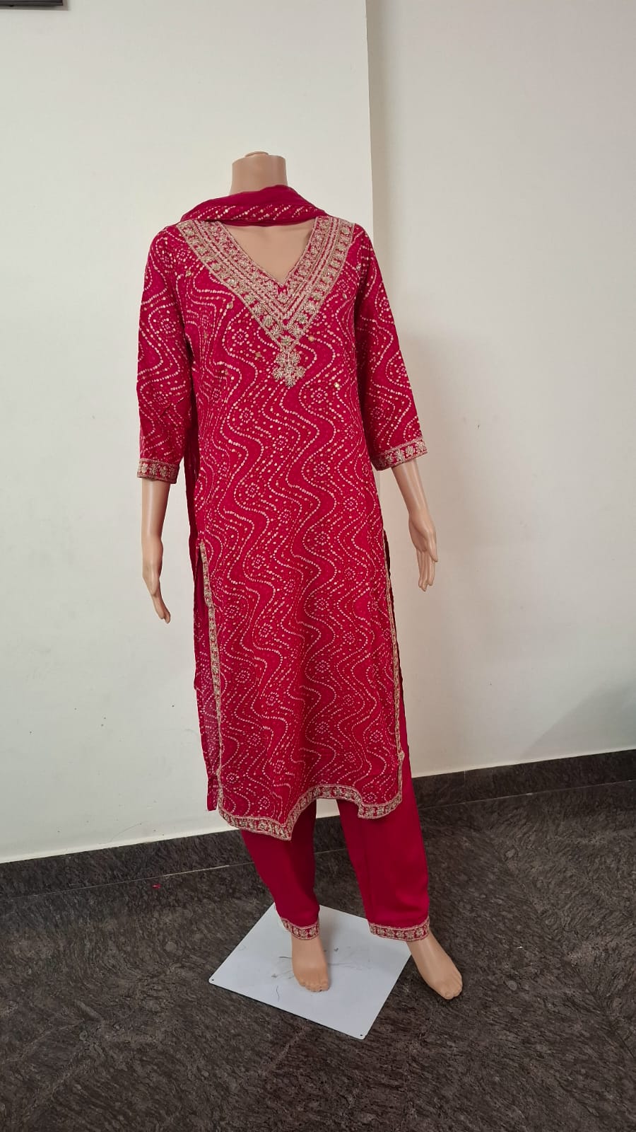 MAGENTA GLOW KURTI