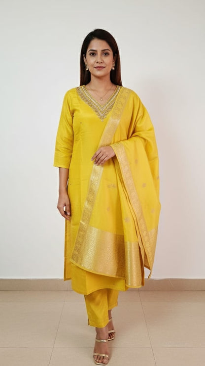 GOLDEN GLOW KURTI